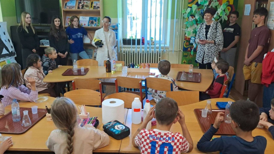 Mali znanstvenici u akciji: Vrtićanci u Puli oduševljeni “slonovom pastom”!