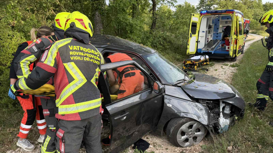 Teške ozljede prsa, zdjelice i trbuha: 29-godišnjak nakon nesreće kod Golaša nalazi se na intenzivnoj!