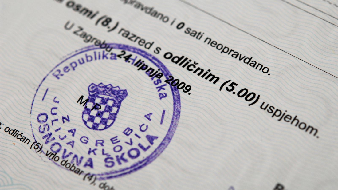 Papirnate svjedodžbe odlaze u povijest: Digitalni dokument imat će jednaku pravnu vrijednost kao papirnati!