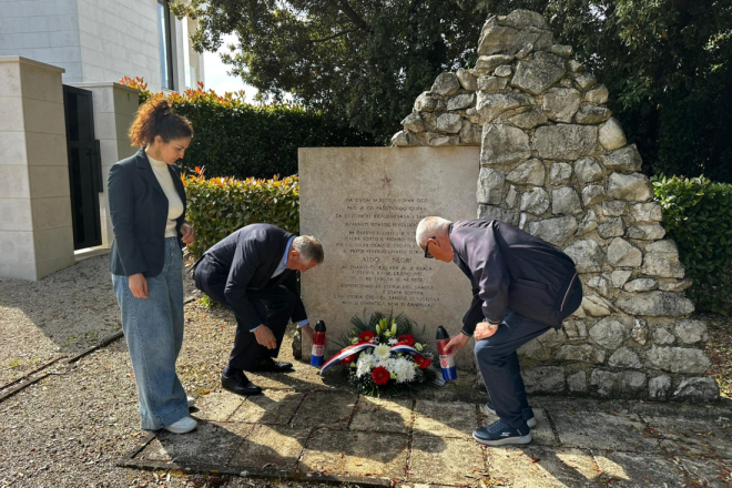 Foto: U Vrsaru obilježena 82. obljetnica smrti Alda Negrija