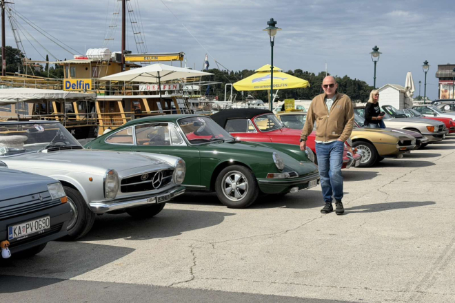 FOTO Rovinj u znaku automobilskih klasika: Oldtimeri privlačili poglede domaćih i turista