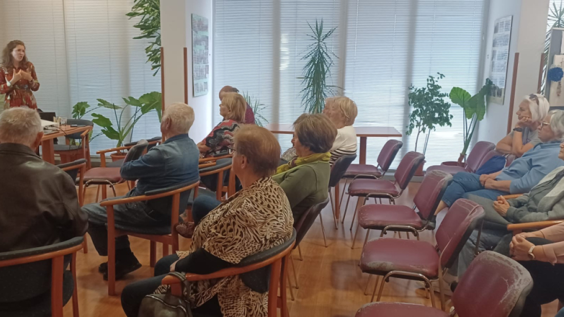 Kako lakše preživjeti sezonu alergija? Rovinjski umirovljenici sudjelovali na poučnom predavanju o peludi i zdravlju