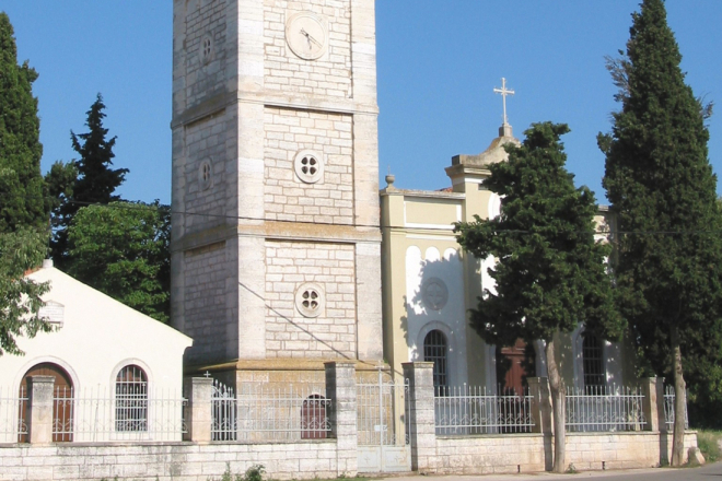 Besplatna šetnja kroz Peroj otkriva priče o Crnogorcima, starim crkvama i tajnama jednog od najposebnijih mjesta u Istri