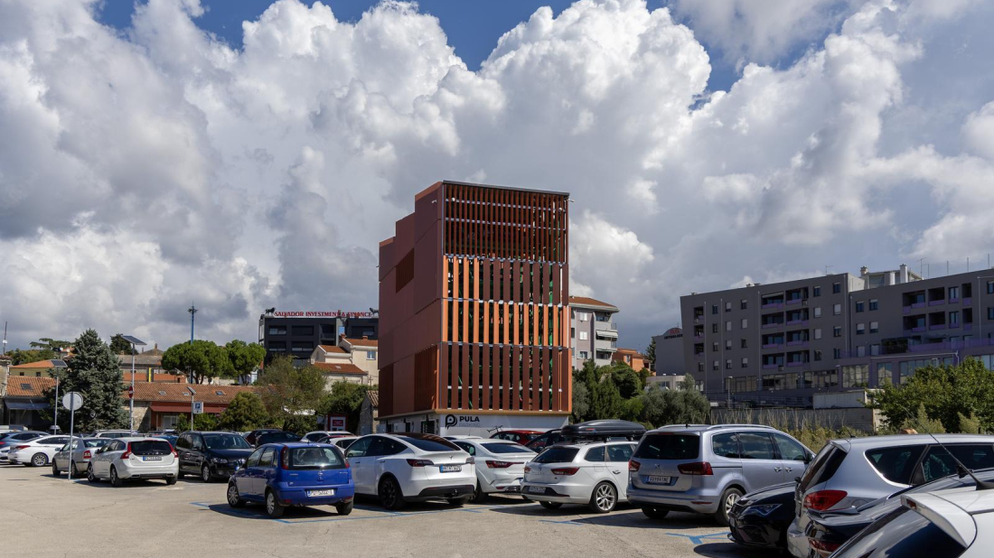 Pula Parking najavio promjene: Ruši se rotacijska garaža i uređuju nova parkirališta