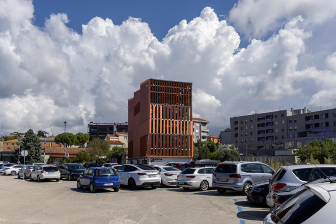 Pula Parking najavio promjene: Ruši se rotacijska garaža i uređuju nova parkirališta