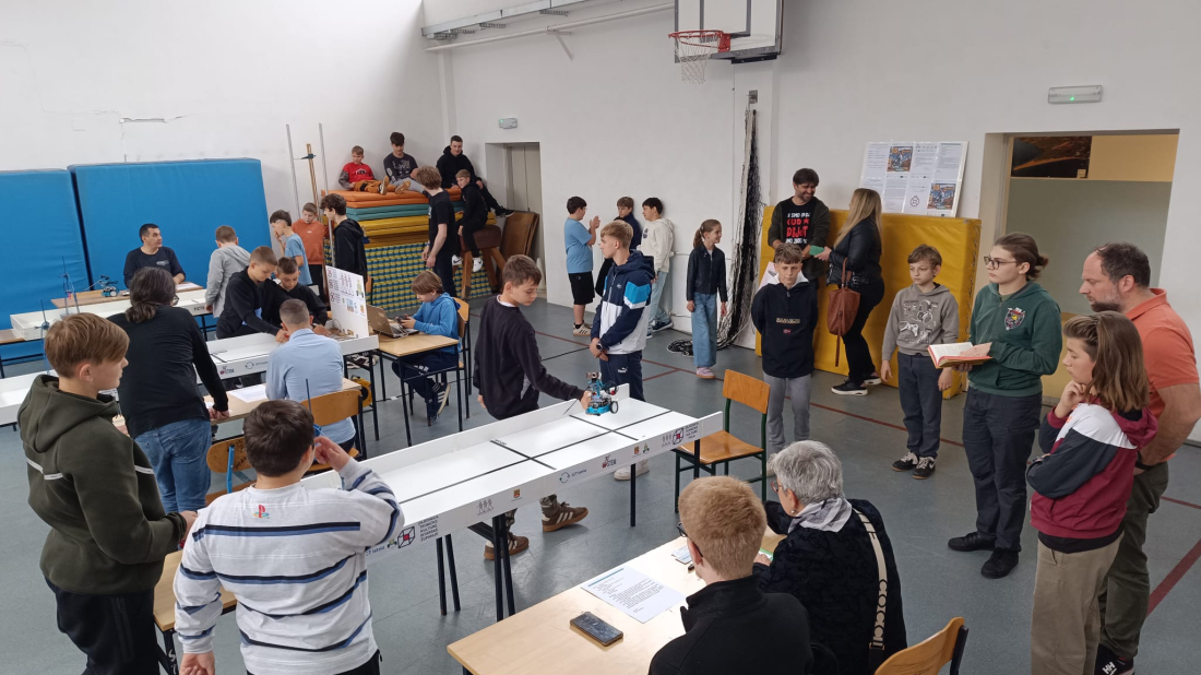Umjesto konja – roboti: U Puli danas 13. Robotrka na prstenac okuplja mlade inovatore