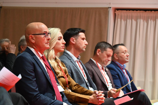 FOTO: Bassanese ostaje na čelu SDP-a Istre, Radolović nova potpredsjednica