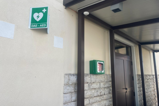 Umag postavio još defibrilatora: Ukupno ih sada imaju 11