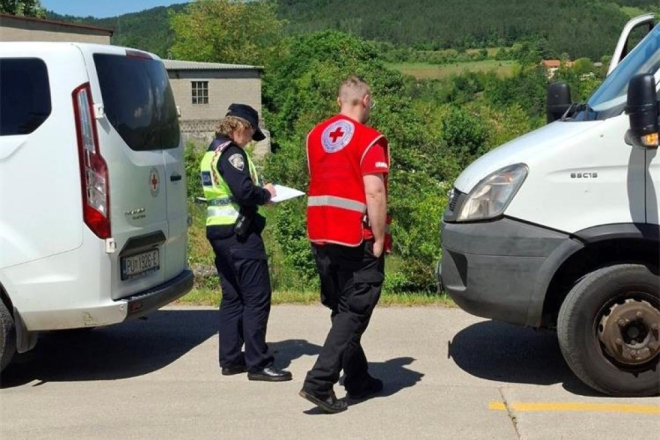 Policija u Pazinu otkrila da većina u automobilima ima neispravnu prvu pomoć