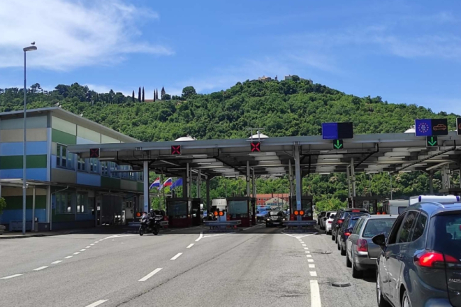 Slovenija produljila kontrole na granicama s Hrvatskom i Mađarskom