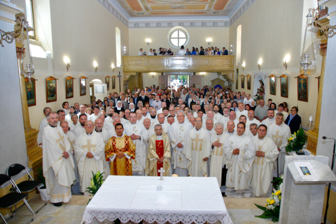 Pola stoljeća svećeništva: Mons. Sergije Jelenić proslavio zlatnu misu u rodnoj Svetoj Nedelji