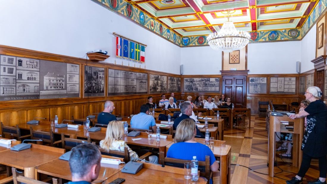 Grbin okupio ključne institucije: Raspravljalo se o sigurnosti u školama, prometu i noćnom životu Pule