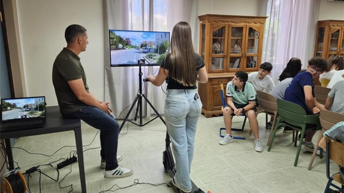 Policija i HAK educirali istarske srednjoškolce o sigurnoj vožnji električnih romobila