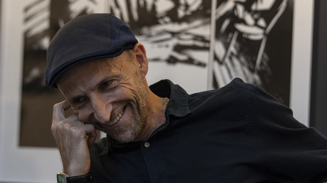 Danijel Žeželj stiže u Rovinj: Predstavlja grafičku novelu „Ritam srca” uz slikanje uživo i glazbeni performans