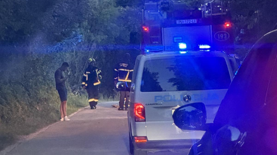 Teška nesreća kod Savičente: Traktor prešao preko muškarca, stigao je i helikopter Hitne pomoći