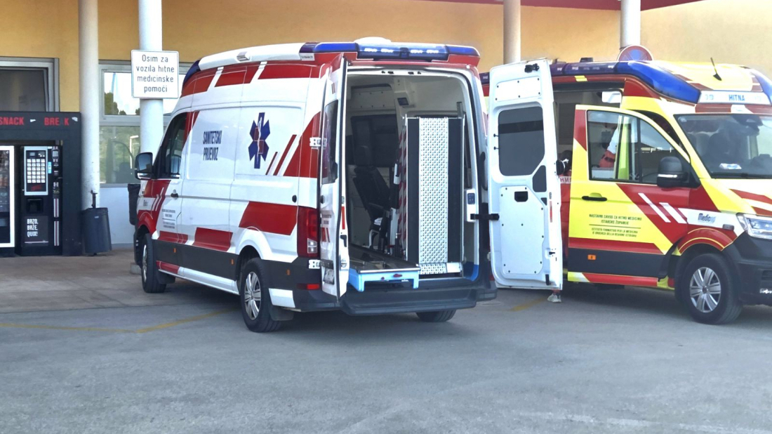 Pet ozlijeđenih u teškoj nesreći kod Manjadvoraca: Dvoje njemačkih državljana teško stradalo