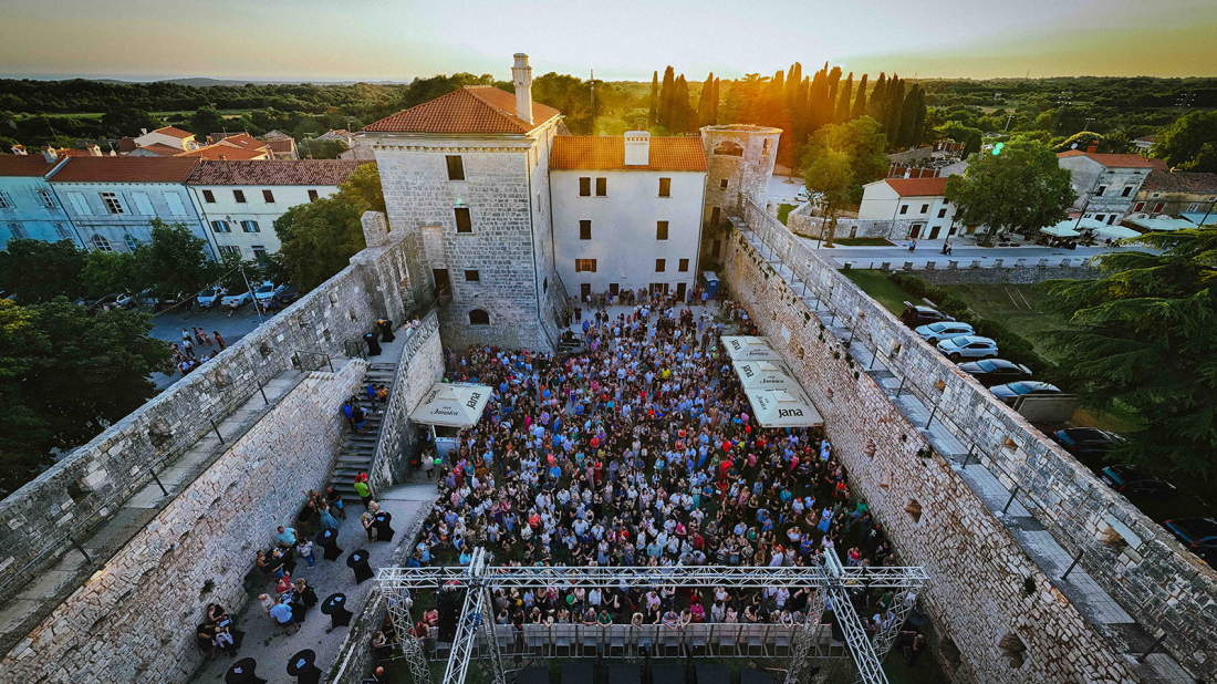 Bogato ljetno izdanje kaštela Morosini – Grimani!  Doznajte koji vas sve koncerti i ostala događanja očekuju u Savičenti