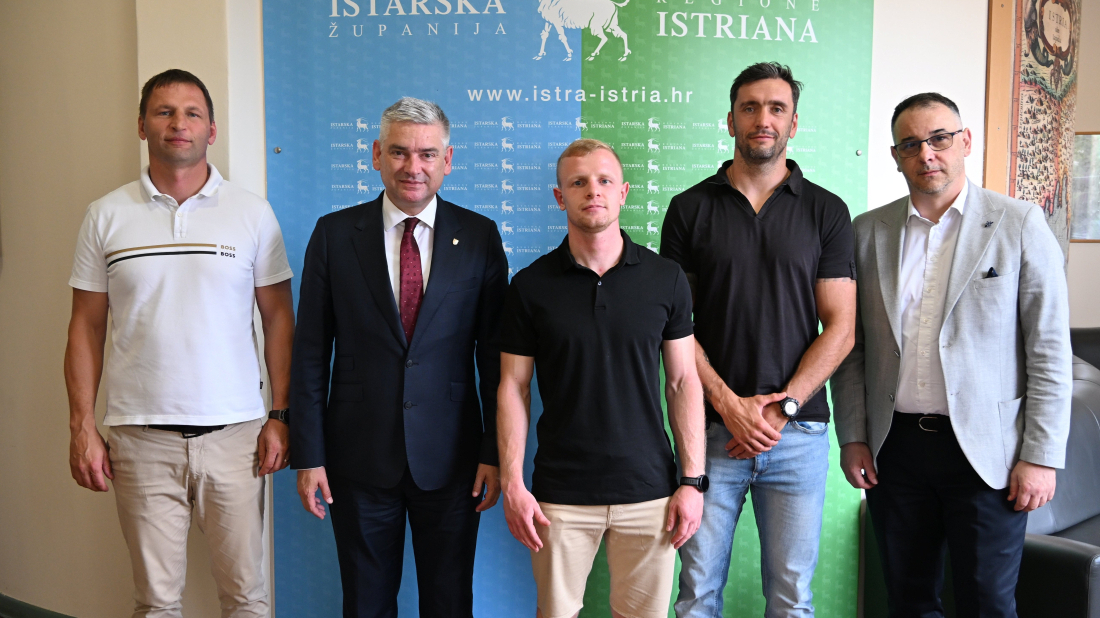 Župan Miletić primio boksačkog prvaka Hrvatske Patrika Licula