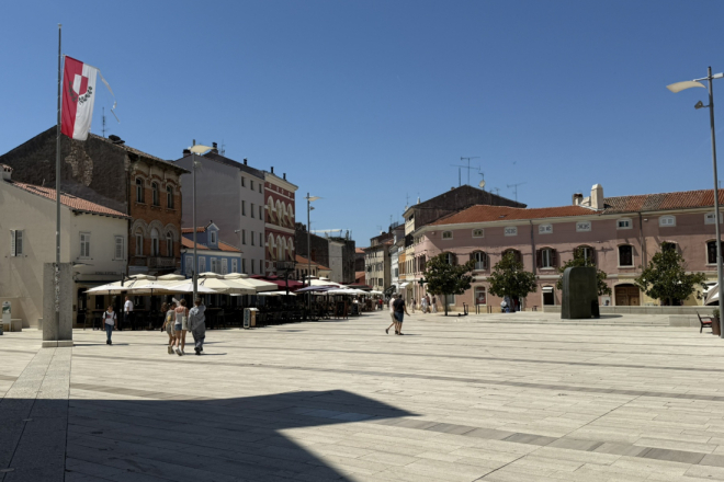 U središtu Poreča napadnuta mladi Slovenci, policija pronašla dio počinitelja