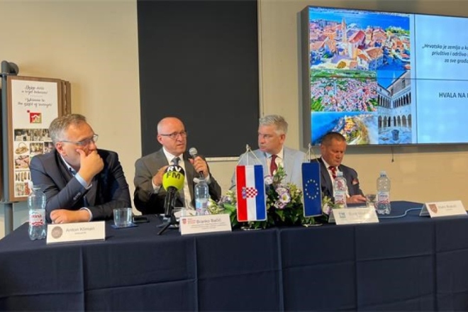 Istra traži rješenje za stambenu krizu: Čak 19 gradova i općina želi u projekt priuštivog stanovanja