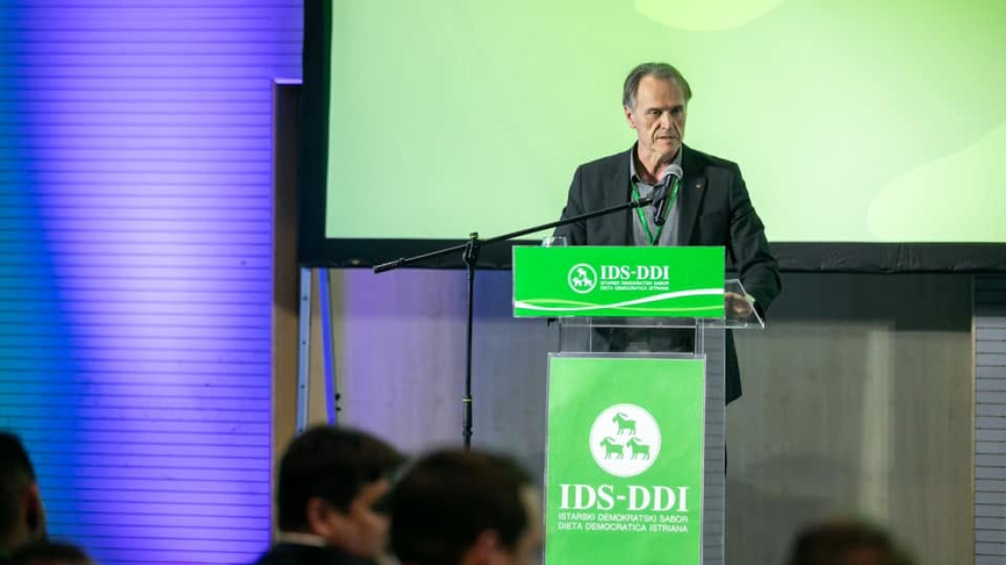 IDS osudio skidanje transparenta u Puli: "Partizani su zaslužni što je Istra dio Hrvatske"