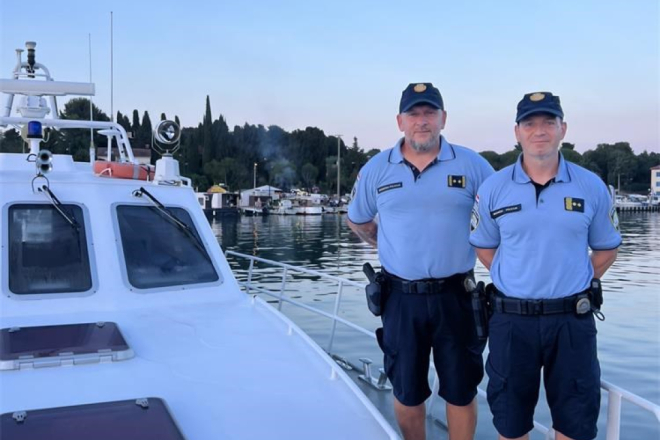 Borba s valovima kod Savudrije: Mario i Dalibor spasili iscrpljeni bračni par iz Slovenije