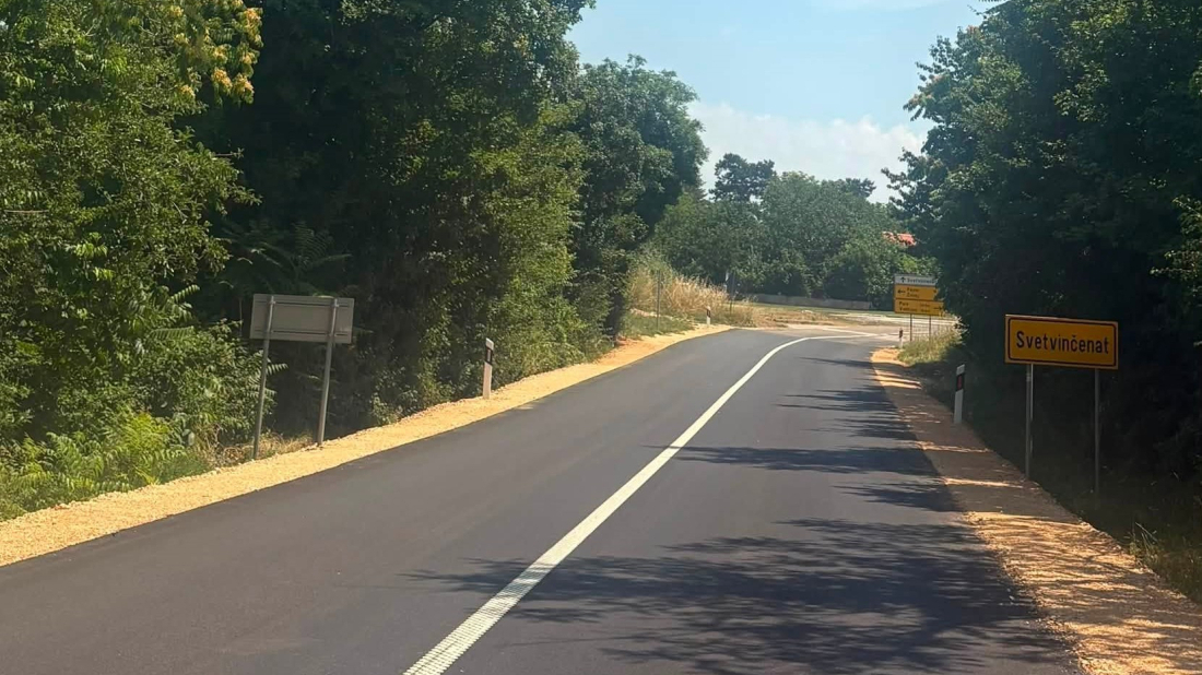 Važna istarska dionica zasjala u novom ruhu: U promet puštena obnovljena dionica Smoljanci – Savičenta