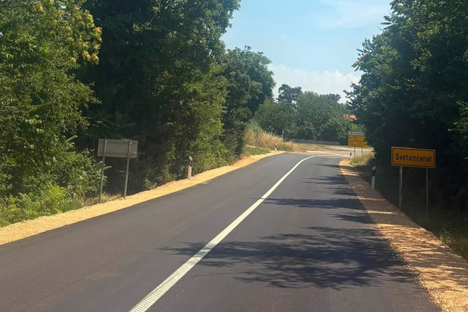 Važna istarska dionica zasjala u novom ruhu: U promet puštena obnovljena dionica Smoljanci – Savičenta