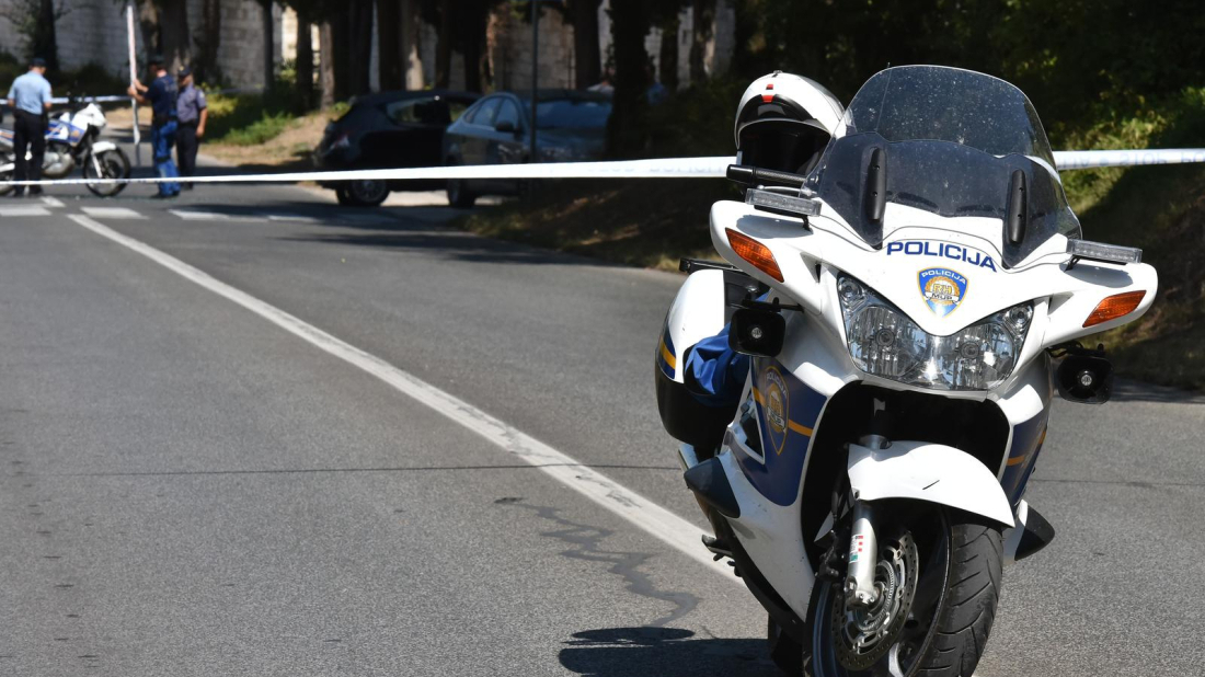 Pad s romobila u centru Pule: Vozač završio u bolnici s ozljedama glave