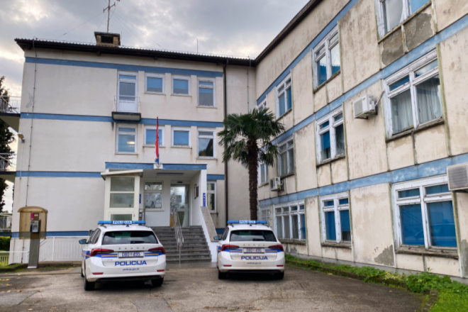 Protiv dvojice labinskih policajaca pokrenuti disciplinski postupci zbog teže povrede službene dužnosti