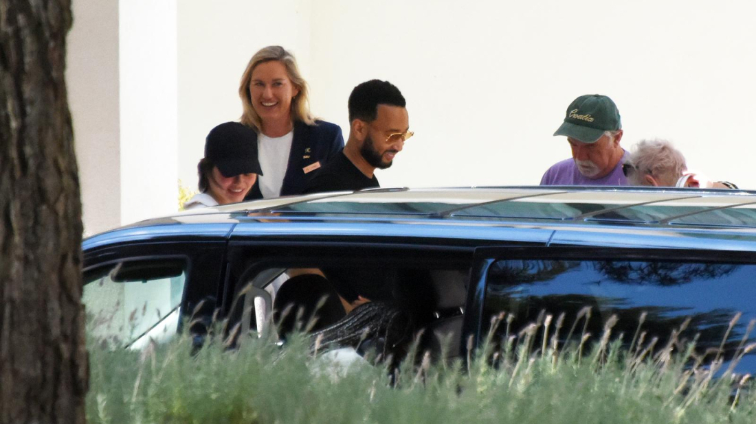 Ekskluzivne fotografije iz Pule: John Legend u opuštenom obiteljskom izdanju uoči velikog spektakla