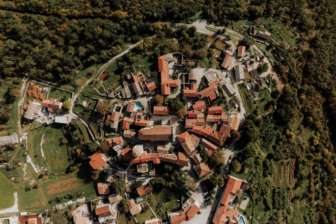 Tinjan ovog vikenda miriše na pršut: stiže najveća ljetna gastro fešta u središnjoj Istri!