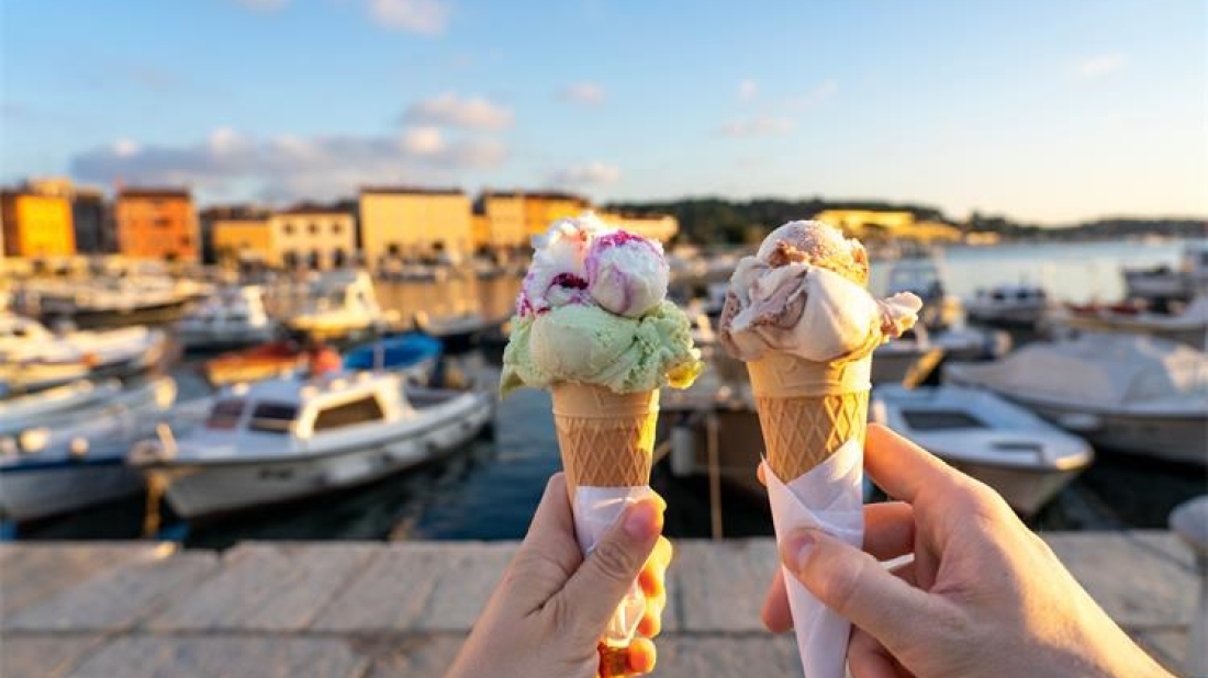 Koliko putujemo i što mislimo o turizmu? DZS provodi novo istraživanje među građanima!