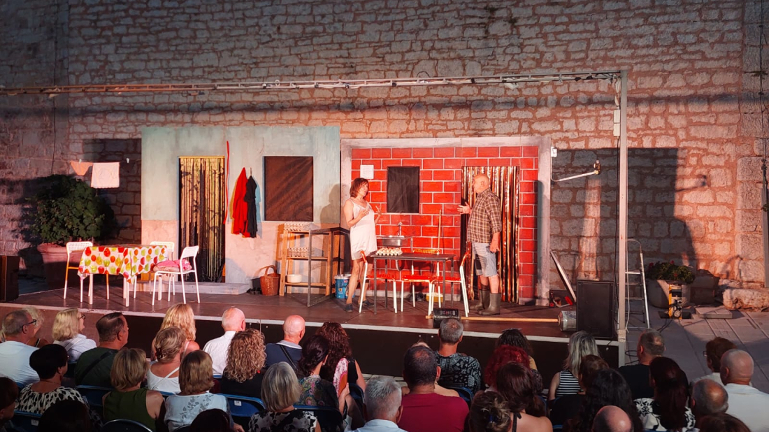 Publika u Balama oduševljena "Kronikom seoske ljubavi", Bembo Fest nastavlja bogat program