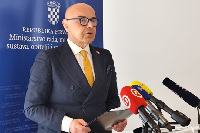 Država kreće u veliko zapošljavanje: Traži se još gotovo 2.000 osobnih asistenata za osobe s invaliditetom