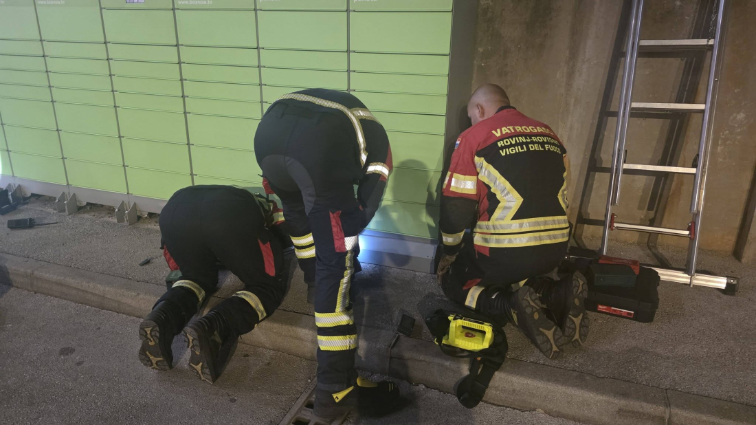 Bravo za rovinjske vatrogasce i volontere! Spašavanje mačića trajalo je više od dva sata