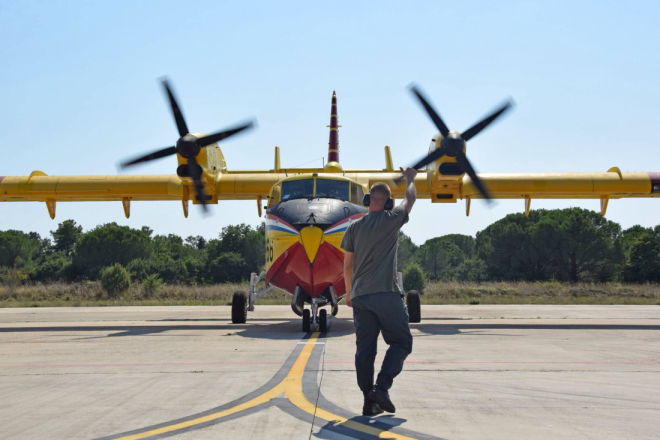 Hrvatska šalje Canadair u Francusku: Naši piloti pomažu u gašenju velikih požara