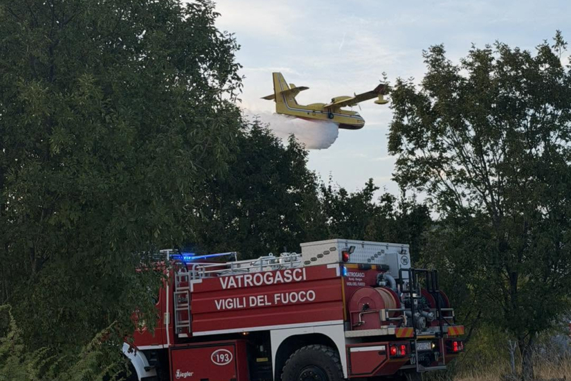 ISTARSKI VATROGASCI IMAJU PUNE RUKE POSLA! Požari kod Marčane i Rojnića uspješno stavljeni pod kontrolu