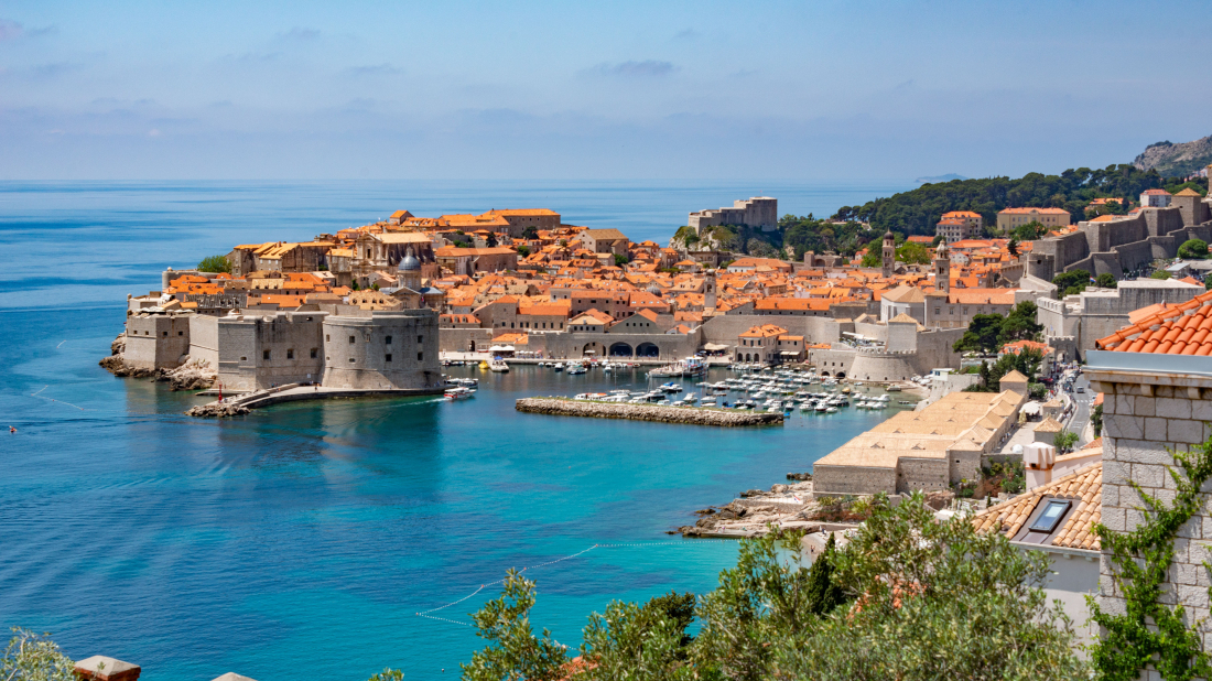 Hrvatska u europskom TOP 3 za odmor bez mobitela: Novi trend vraća turiste „analognom” ljetovanju