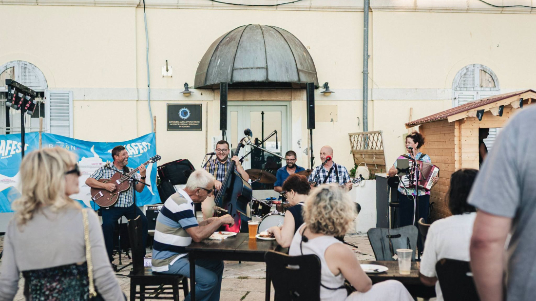 Večeras na Velikom molu: Rovinj slavi svoju ribarsku tradiciju