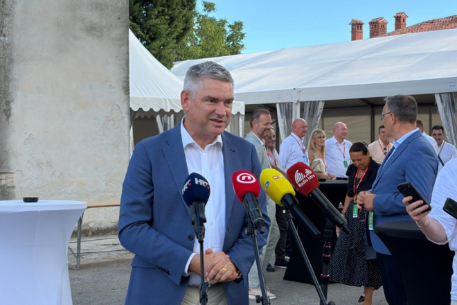 Počela 51. Trka na prstenac: U Barbanu se okupili Paus, Miletić, Hrstić i brojni posjetitelji