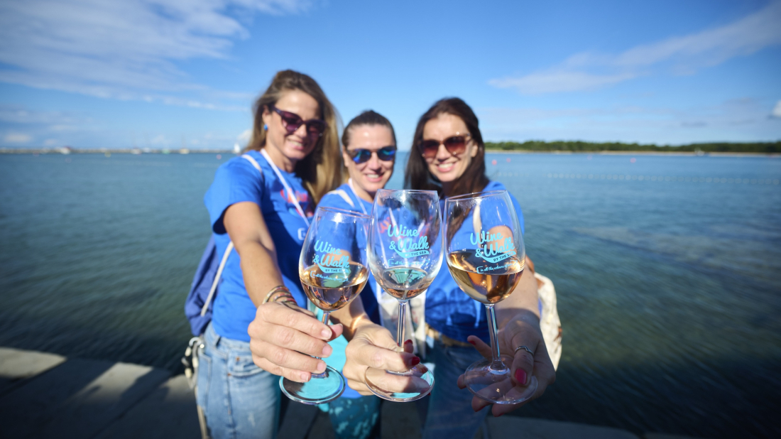 Vino uz more pa teran među brežuljcima: Wine & Walk vraća se u Novigrad i Motovun
