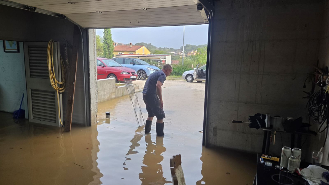 Nezapamćena kiša pogodila Rovinjsko Selo, Putine i okolicu: Palo čak 188 litara po kvadratu!