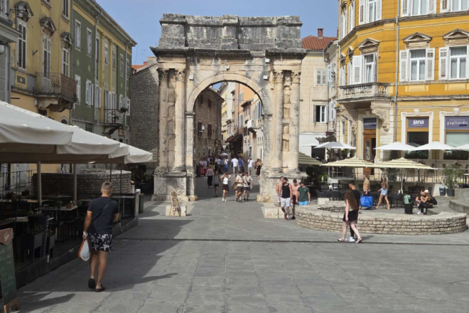 Više od 9.000 Istrijana u blokadi: Znate li što napraviti kada stigne ovrha? Evo kako zaštititi svoja prava..