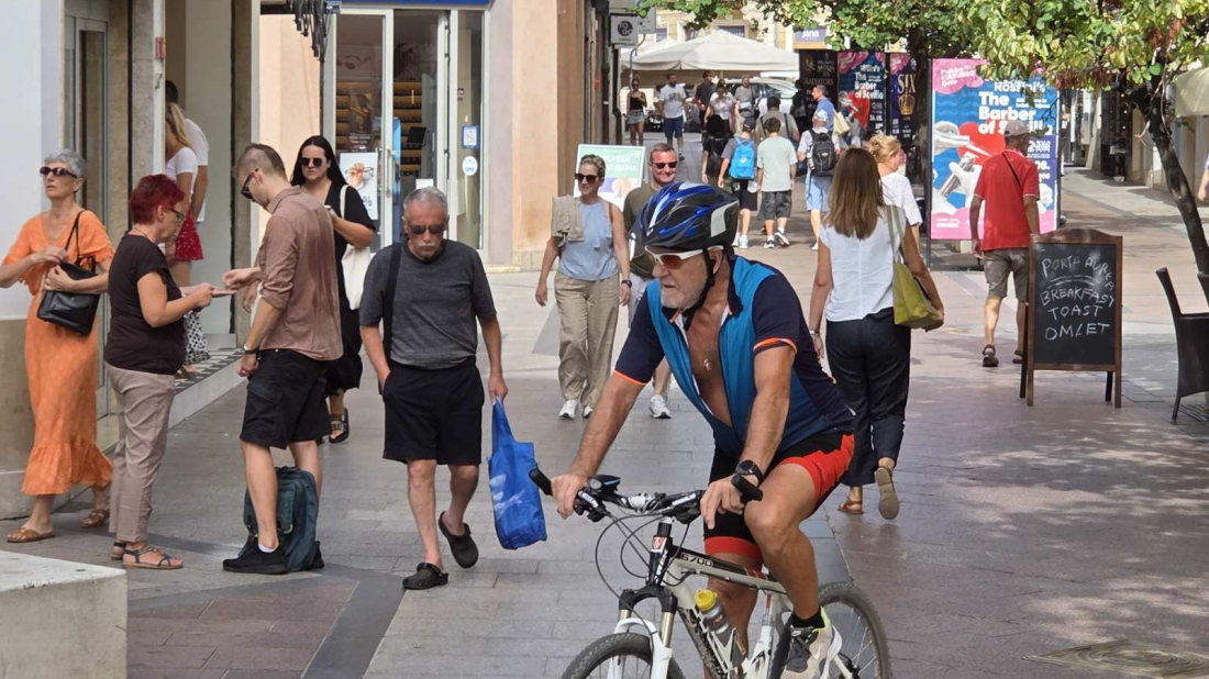 NARANČASTI ALARM I ZA ISTRU! Danas paklene vrućine, a onda stiže nagla promjena vremena