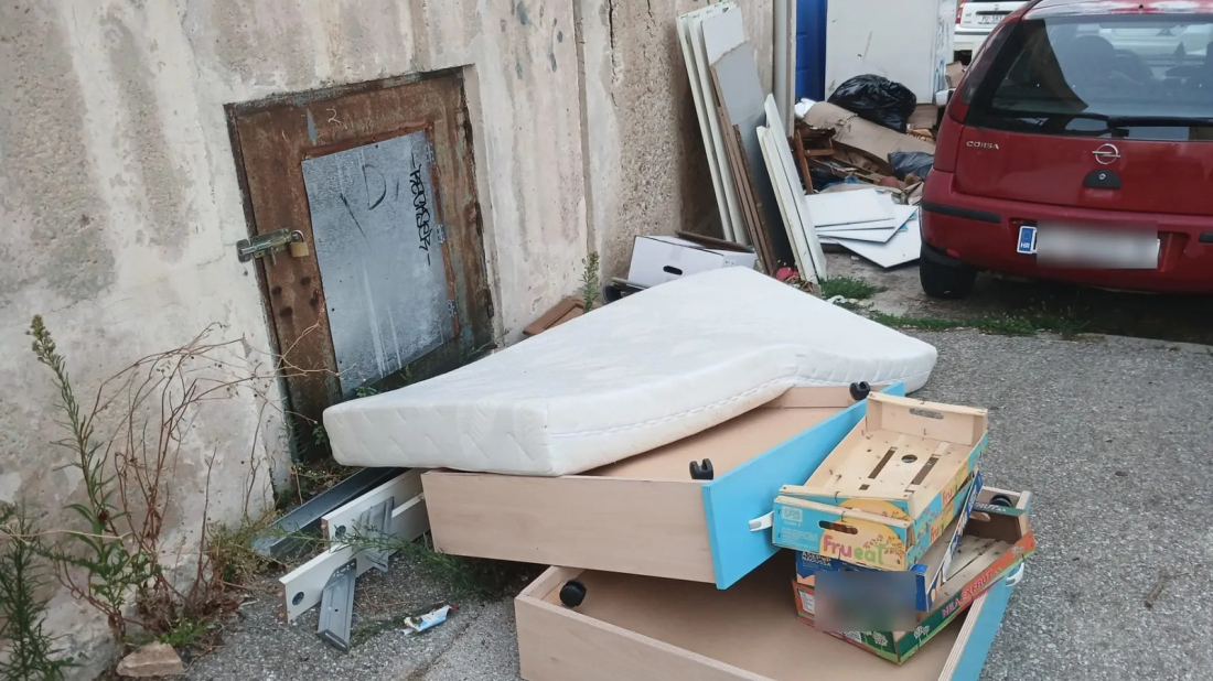 Neodgovorni pojedinici otpad ostavljaju gdje stignu: Na Vidikovcu mjesecima ista ružna slika