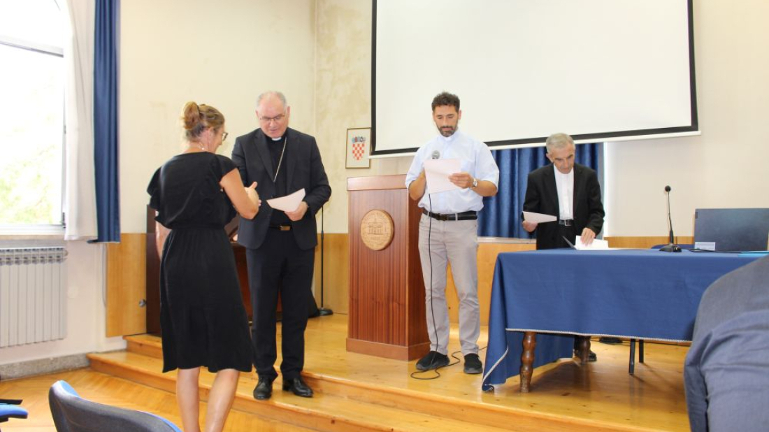 Čak 77 posto učenika koristi umjetnu inteligenciju za pisanje školskih zadaća