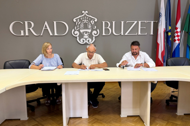 Palači Moretti u Buzetu hitno treba sanacija: za obnovu krovišta ugovoreno 260 tisuća eura