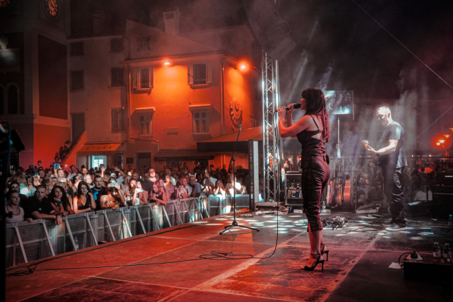 FOTO: Grooversi i Vesna Pisarović raspjevali Rovinj, Eufemia Festival otvoren u sjajnoj atmosferi