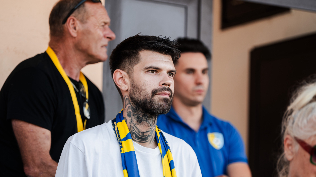 Valbruna je ustala za Sebastiana: Nakon 35 dana u bolnici stigao na utakmicu, prikupljeno je 1880 eura!